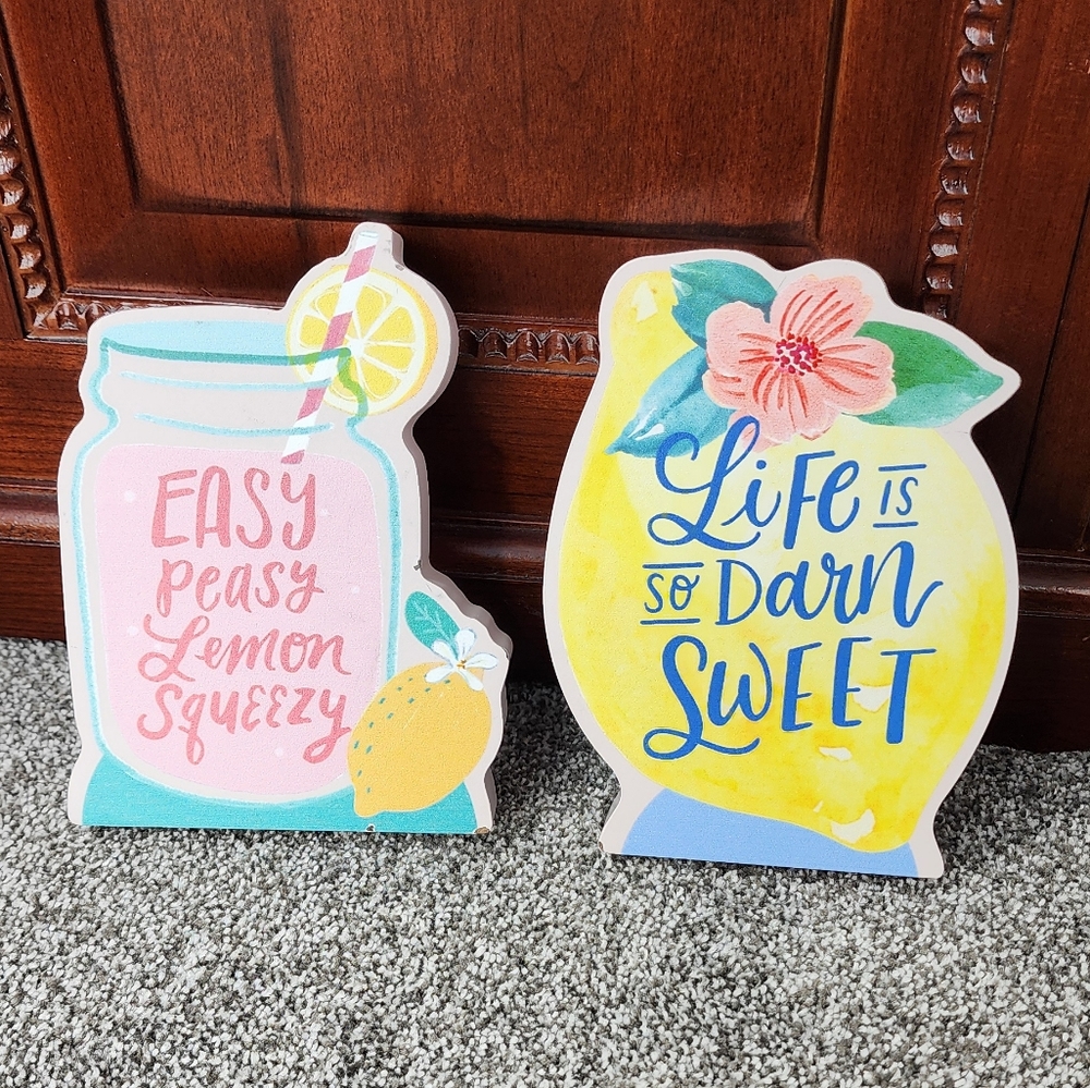 Summer Decorative Lemon Signs